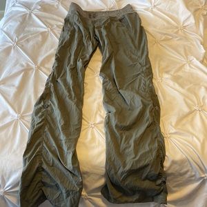 ivivva joggers size 14